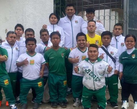 Short Bolivian national team gets tickets to travel to the Copa América