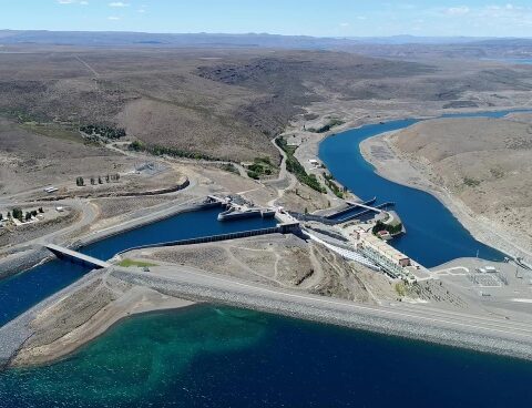 State or private management, the debate in question around hydroelectric dams