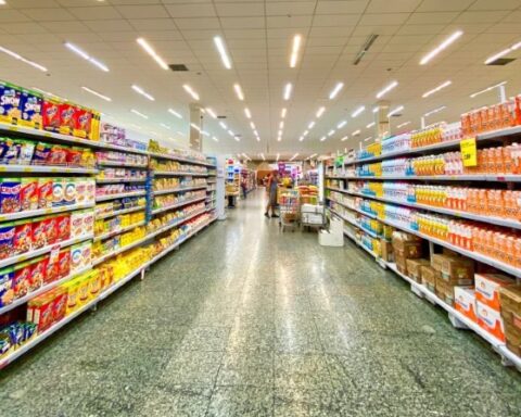 Supermarketers find FA project "unproductive"