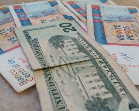 The Central Bank of Cuba denies that it is selling US dollars