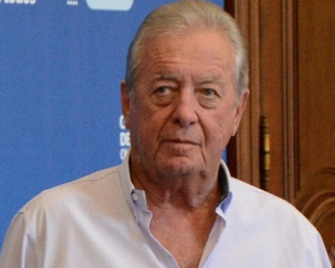 The Departmental Board of Colonia voted to call Mayor Carlos Moreira to the room