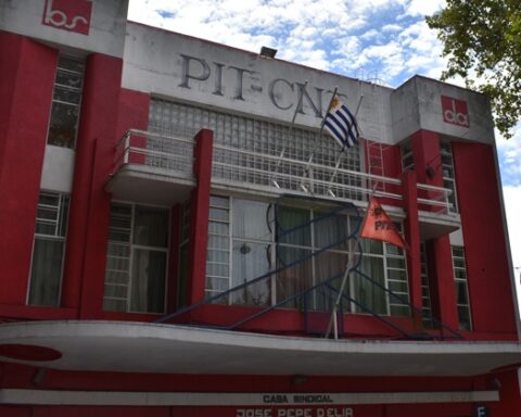 The PIT-CNT evaluates carrying out a general strike and mobilization in July for employment and salary