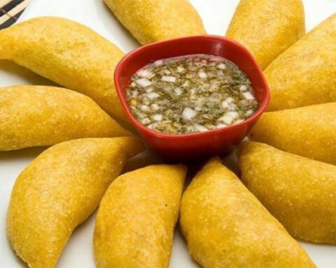 The effect of inflation on prices of 'corrientazo' and empanadas