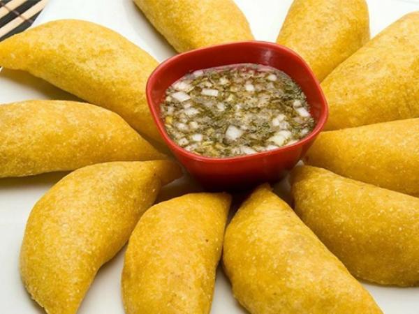 The effect of inflation on prices of 'corrientazo' and empanadas