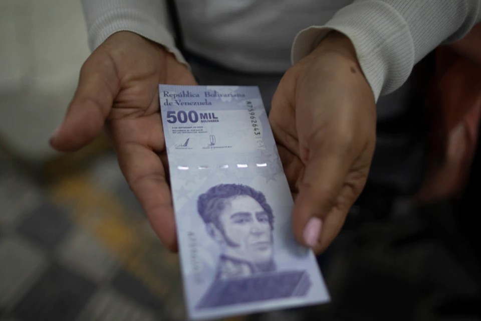 The use of bolivars is on the rise as Venezuelans try to make their money yield