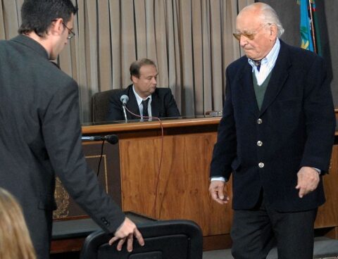 They granted parole to the repressor Riveros but he will remain imprisoned for theft of babies