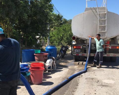 They send 9 thousand gallons of drinking water for families affected by landslides in Bagua