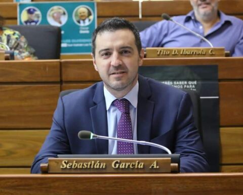 They will form a Special Commission in the Chamber of Deputies, to deal with "state policies in the medium and long term"