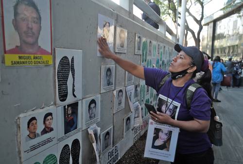 They will insist that the roundabout of La Palma be named "of the disappeared"