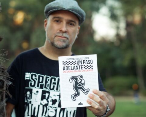 This Saturday the 8th the first book that reviews in detail the history of Ska in Chile is launched