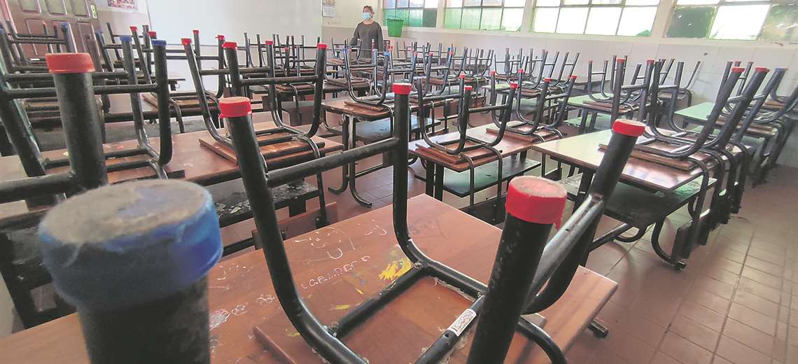 Two schools suspend face-to-face classes due to cases of Covid-19