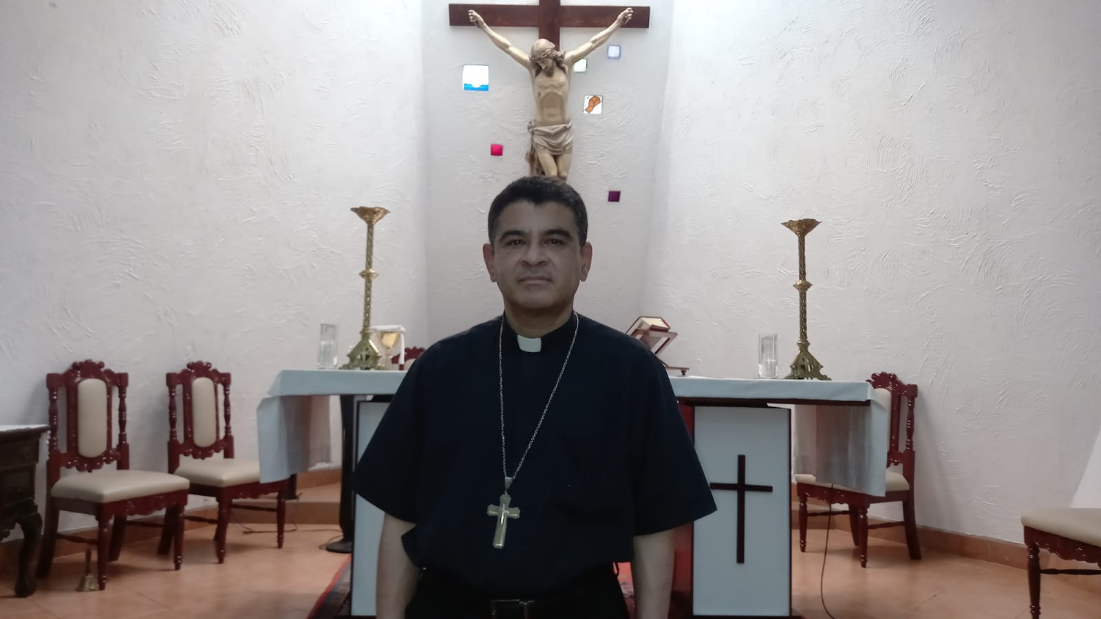 Unamos stands in solidarity with the priests persecuted by Ortega: "They are not alone"