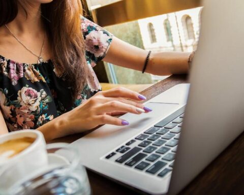 Underemployment due to income in women increased by almost 31% during April in Metropolitan Lima