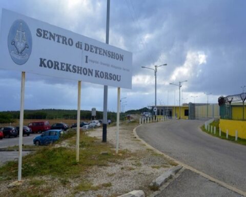 Venezuelan migrants detained in Curaçao protested with a hunger strike