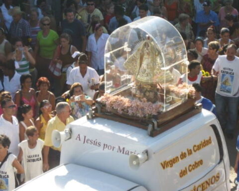 Virgen de la Caridad del Cobre, Cuba