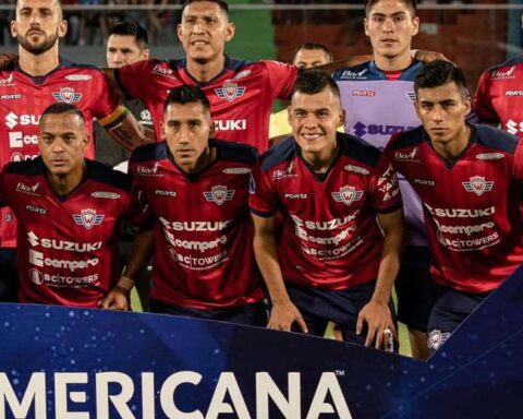 Wilstermann wants to leave the bottom of group D with a win against Ayacucho in Cusco