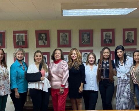 Women 2030 promotes from the Academy the demands of Venezuelan women
