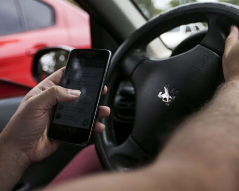 Yellow May: association warns of the risks of cell phone behind the wheel