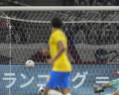 0-1: Neymar gives Brazil a long-suffering win over Japan