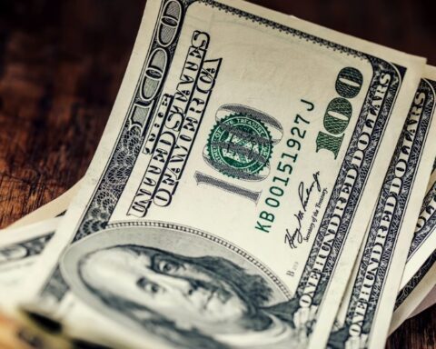 Dollar today: how much is the foreign currency trading for this Saturday, June 25