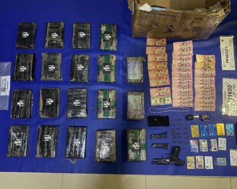 Decomisan 21,2 kilos de cocaína en yipeta  SDE