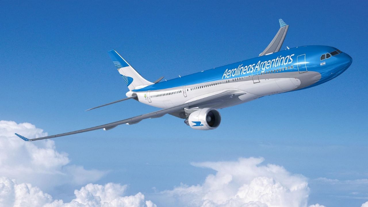 300 thousand passengers will fly with Aerolineas Argentinas during the extra-long weekend