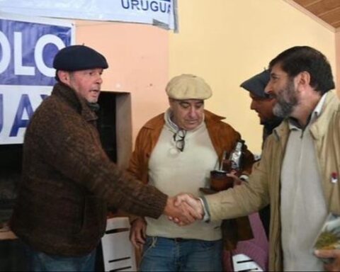 A Solo Uruguay met with the president of the Broad Front, Fernando Pereira