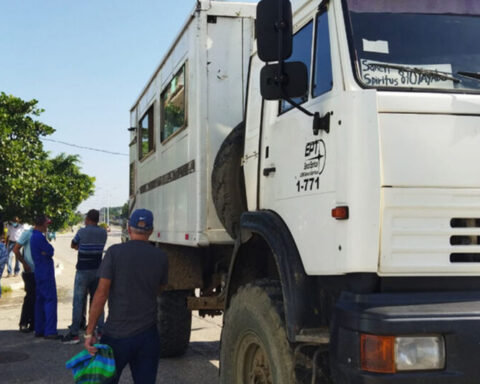 A truck stars in two accidents in the same block of Sancti Spíritus in less than 48 hours