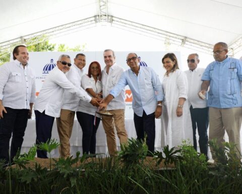 Abinader deja iniciados trabajos construcción entrada Samaná con inversión RD$300 millones