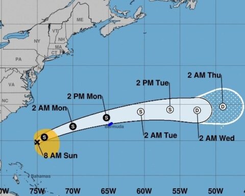 Cono de trayectoria de la tormenta tropcial Alex, primera de la temporada ciclónica 2022 en el Atlántico. Gráfico: @NHC_Atlantic / Twitter.