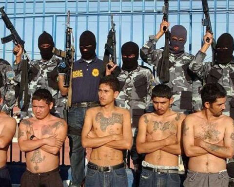 Almost 42,000 detainees in El Salvador during "war" against the gangs