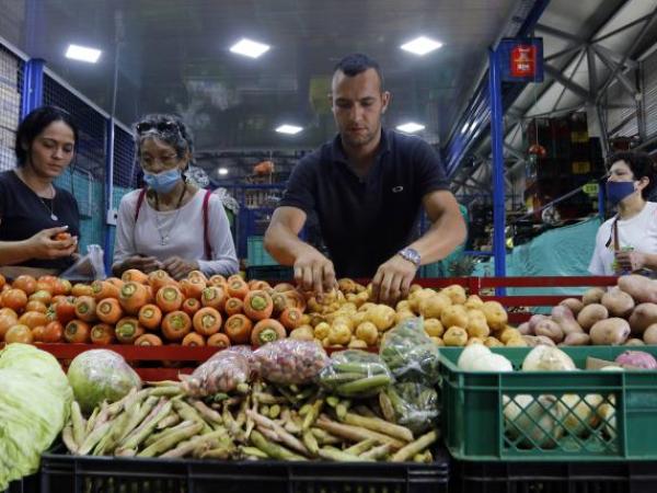Annual inflation in May reached 9.07% for food