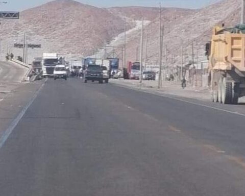 Arequipa: Truckers lift strike and leave free passage at kilometer 48