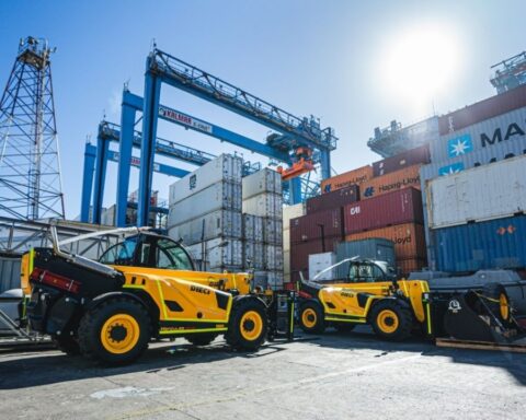 Armada adds two telescopic handlers to enhance cargo handling in ports