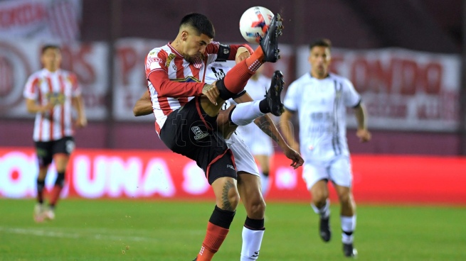 Barracas Central and Central Córdoba opened the League with a draw