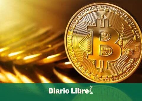 Bitcoin continues in free fall