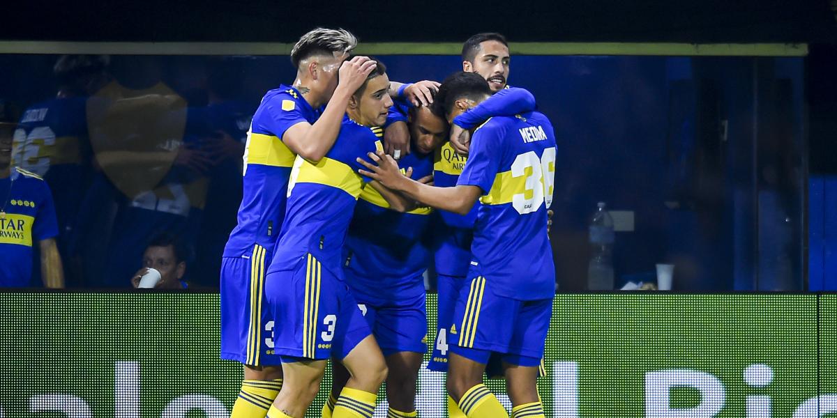 Boca opens the title with a smile