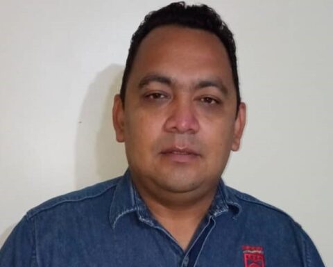 Bolívar Regional Legislator Warned Prosecution of Workers' Protest