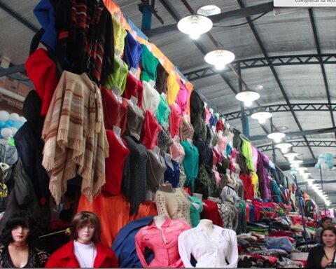 Bolivian community of Mercado 4 "is in order"