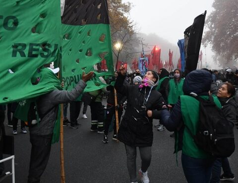 Camp in Retiro to ask businessmen to "lower prices"