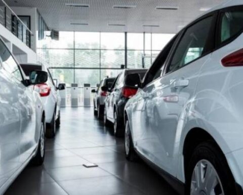 Car sales reach 100 thousand units in May