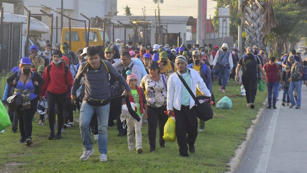 Integrantes de la caravana. Foto: Televisa.