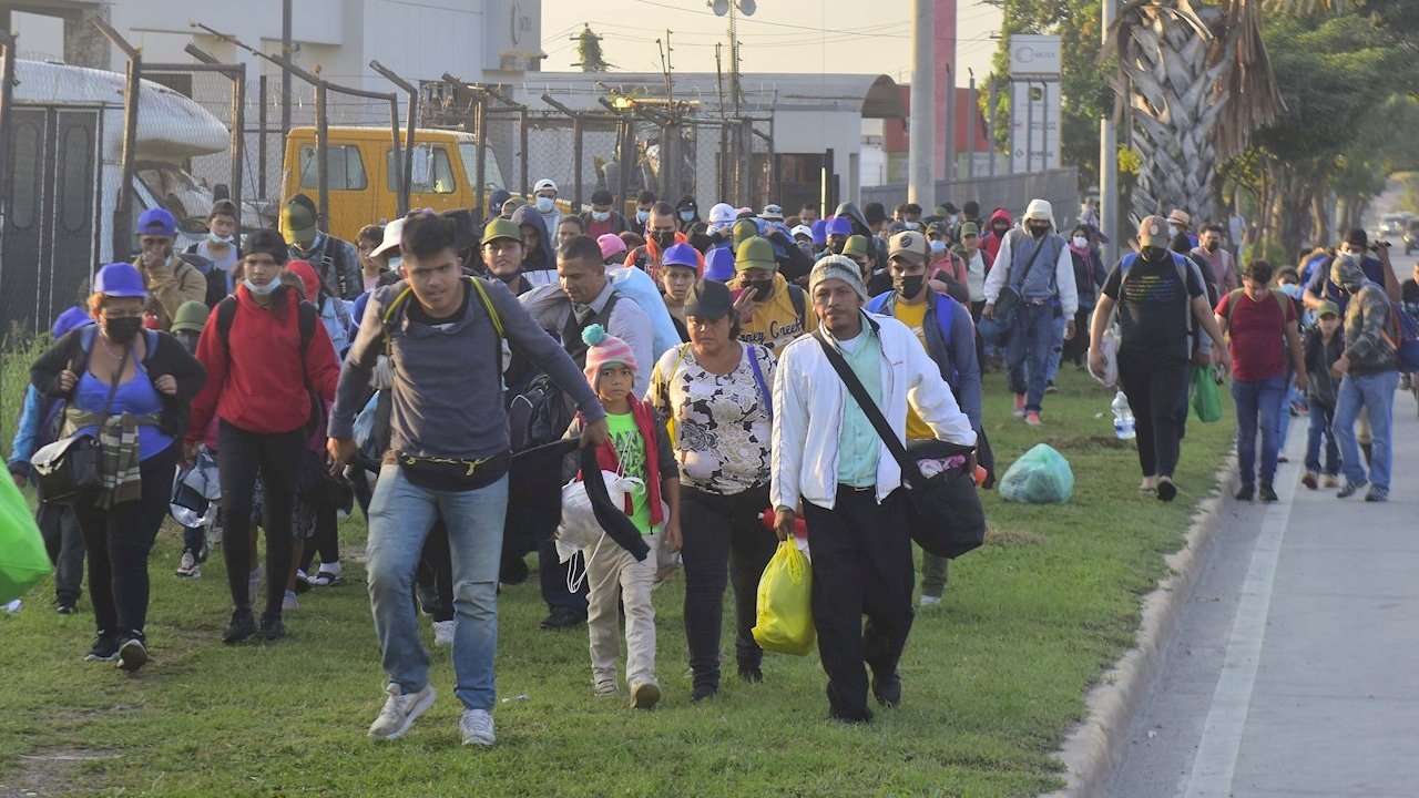 Integrantes de la caravana. Foto: Televisa.
