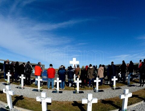 Carmona considered "a historical fact" the reestablishment of flights to Malvinas