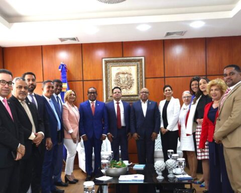 College of Psychologists asks the Chamber of Deputies to declare an urgent Mental Health project