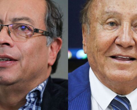 Colombians to elect new president on Sunday