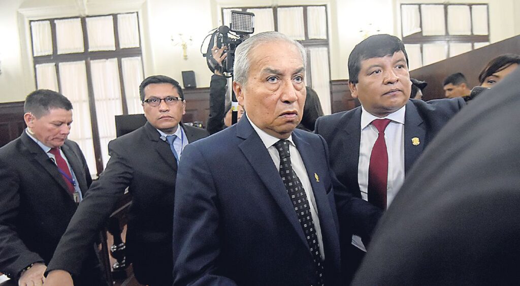 Congress saves former Nation prosecutor Pedro Chávarry from being disqualified