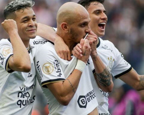 Corinthians wins Goiás and draws on points with leader Palmeiras