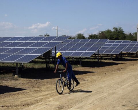 Parque Solar Fotovoltaico en Cuba. Foto: Jorge Luis Baños / IPS / Archivo.