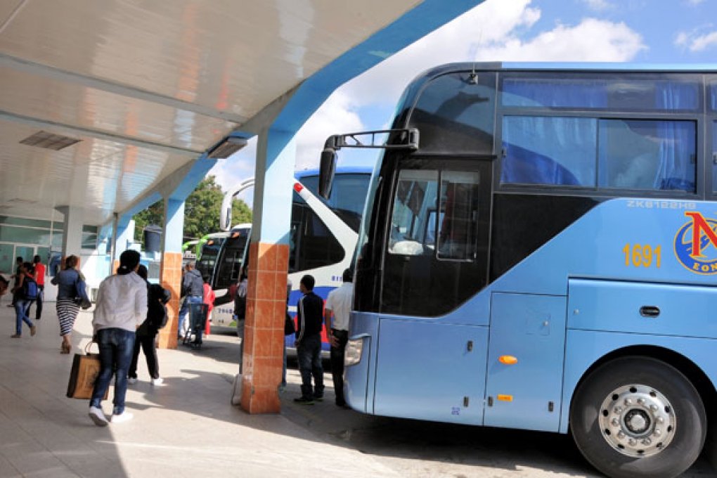 Ómnibus del transporte interprovincial en Cuba. Foto: periodico26.cu / Archivo.